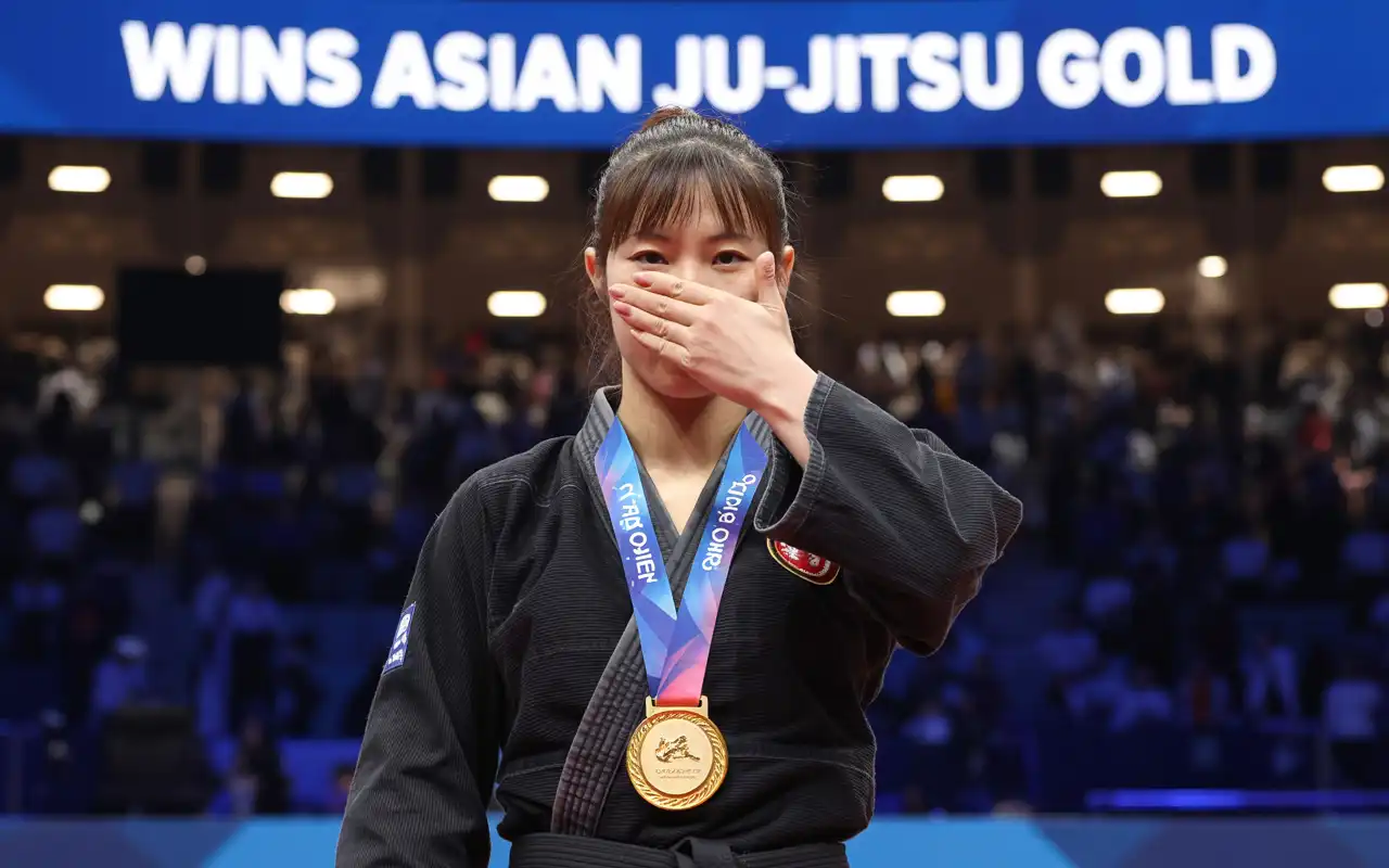 Wins Asian Ju-Jitsu Gold